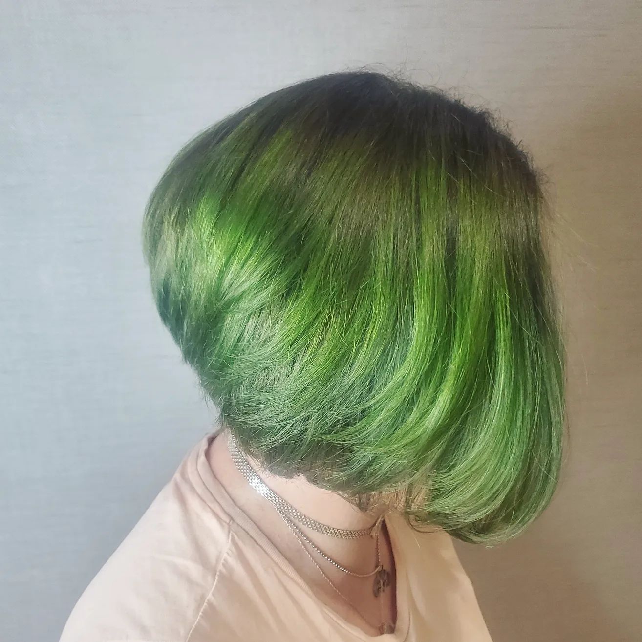 medium-length stacked bob