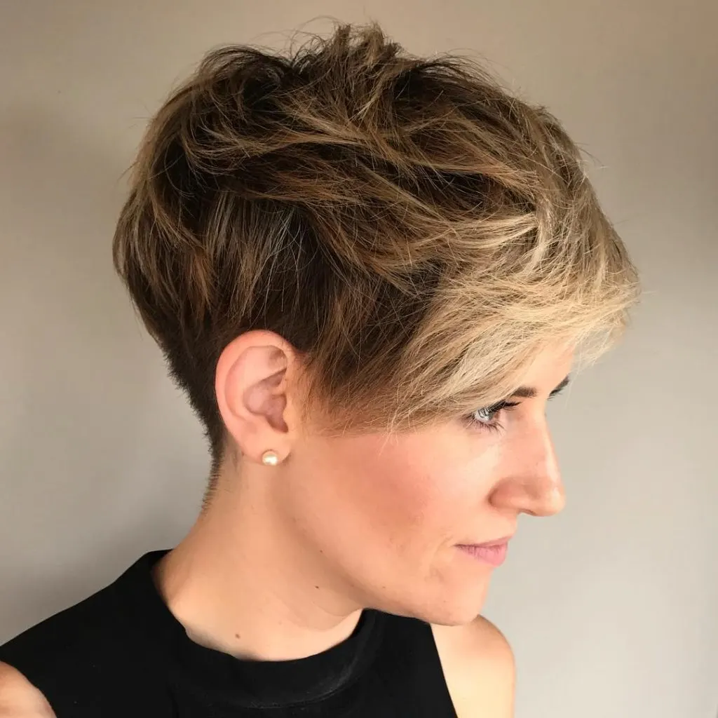 Pixie cut with highlighted bangs