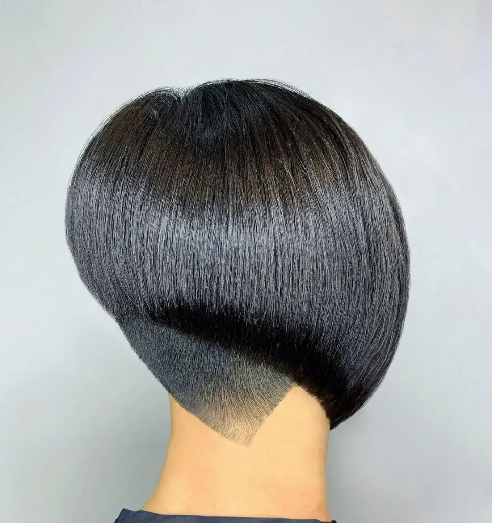 asymmetric undercut bob