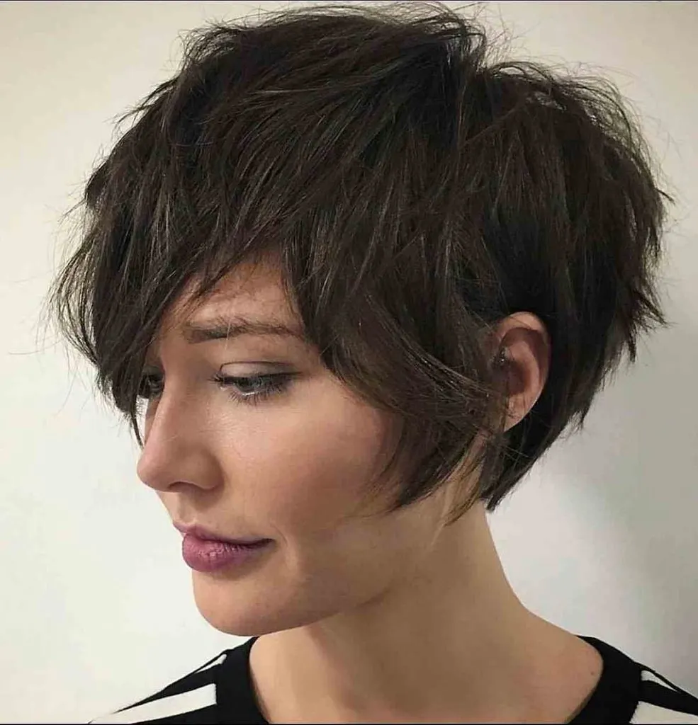 messy pixie cut with bangs