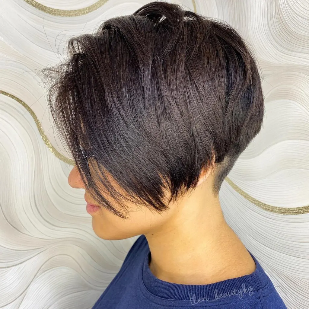 undercut stacked bob