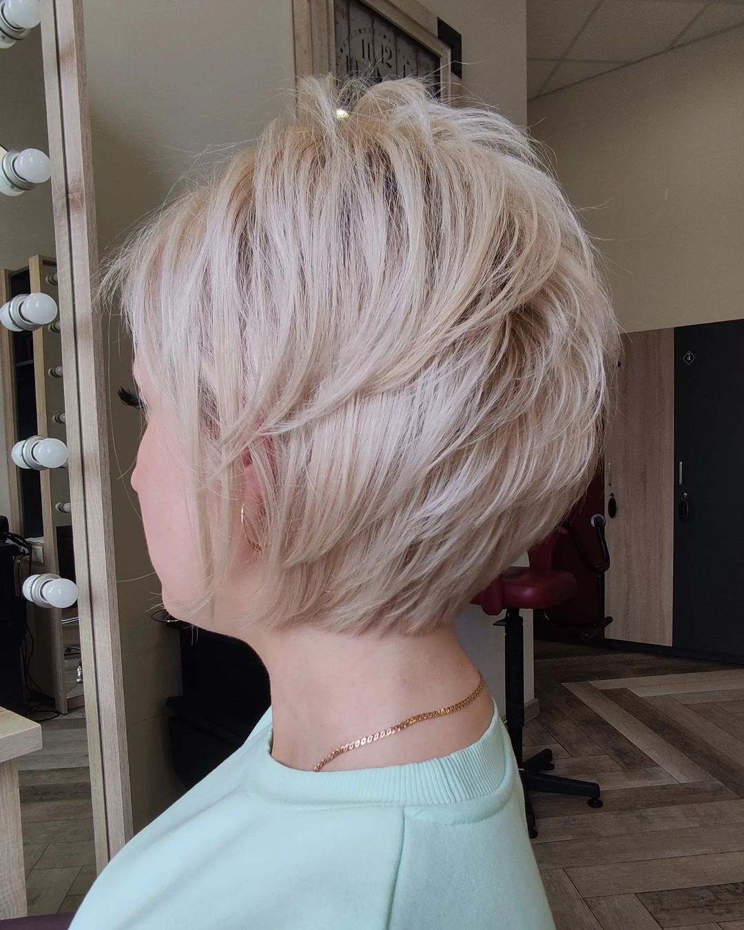 choppy short bob for fine hair