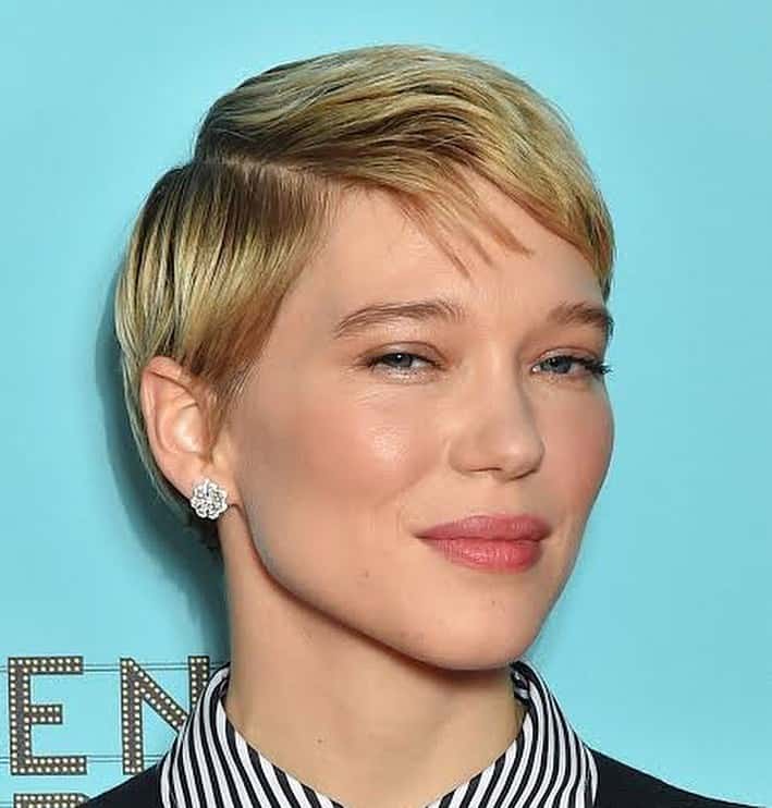 blonde pixie cut with side part for thin hair
