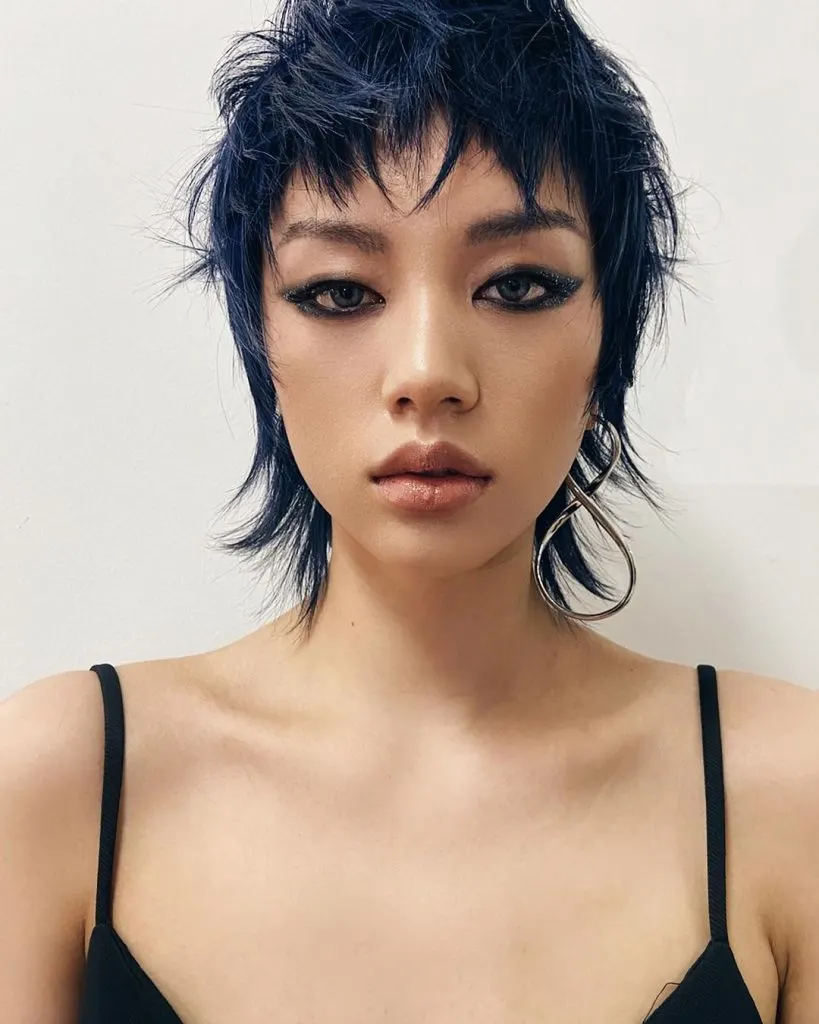 edgy short choppy haircut