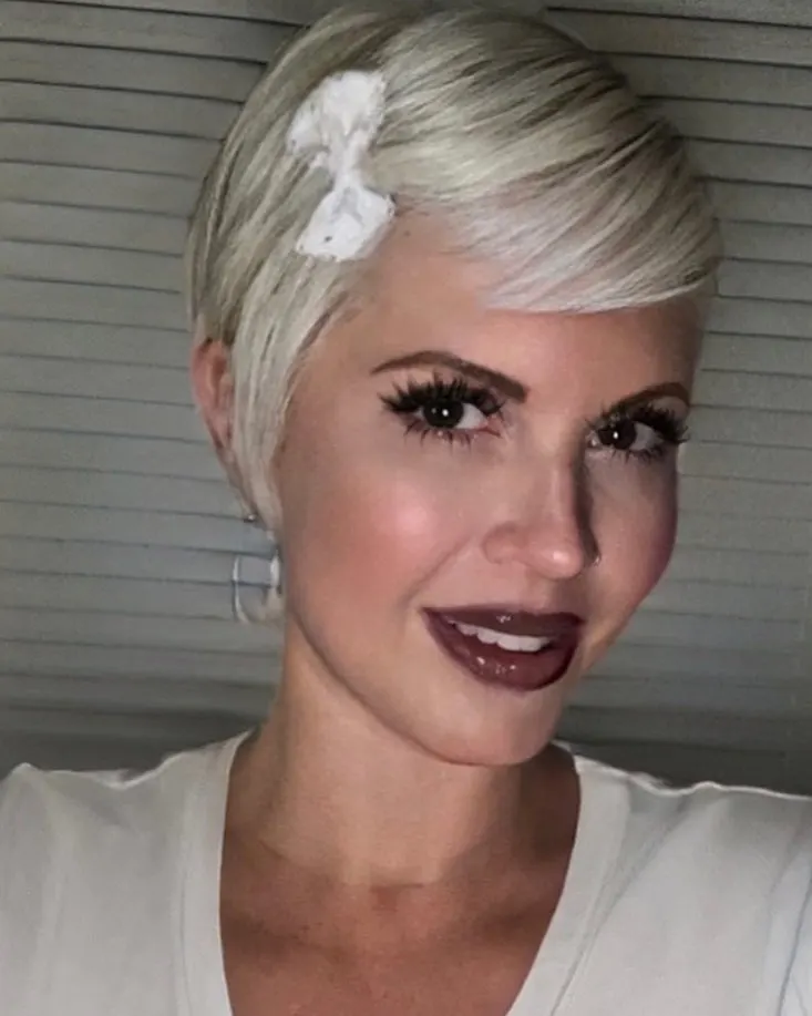 long pixie cut with bangs for round face