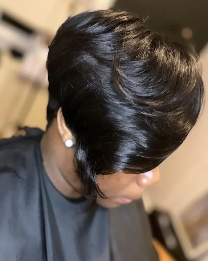 pixie cut for thick wavy hair