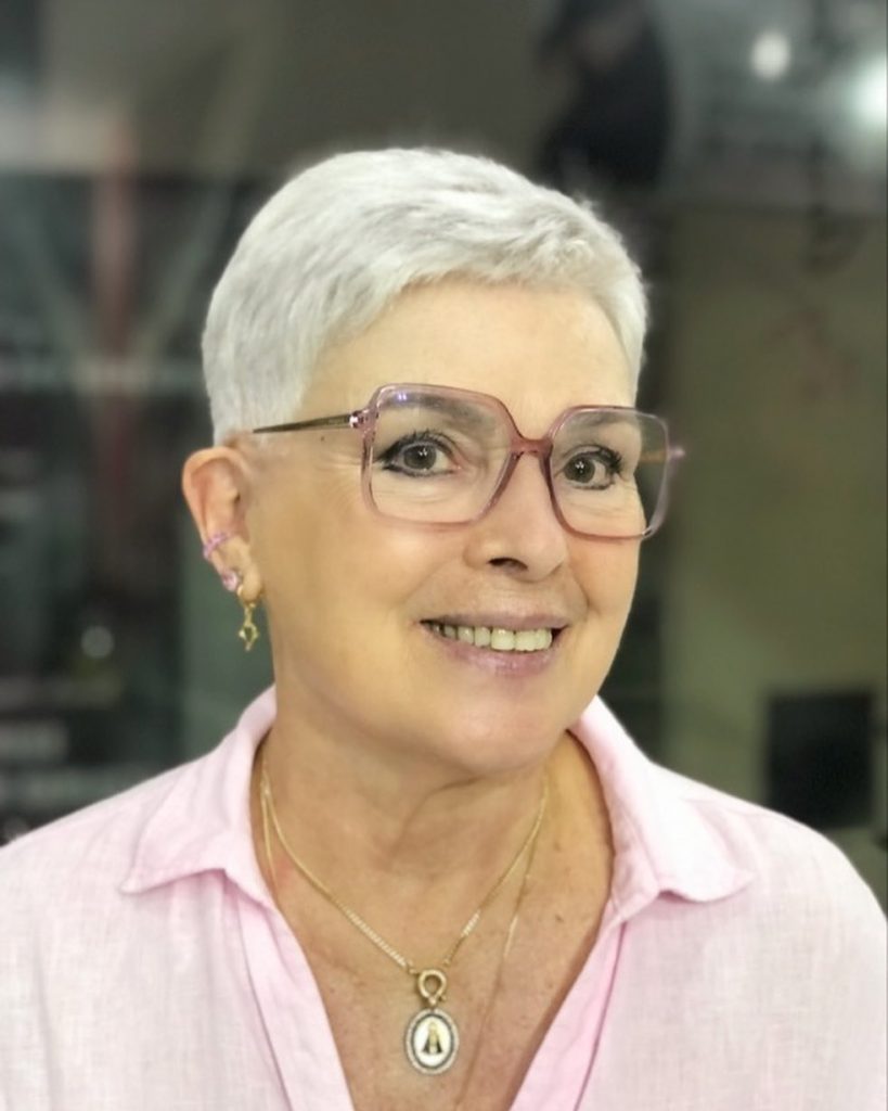 silver pixie cut for round face for older ladies