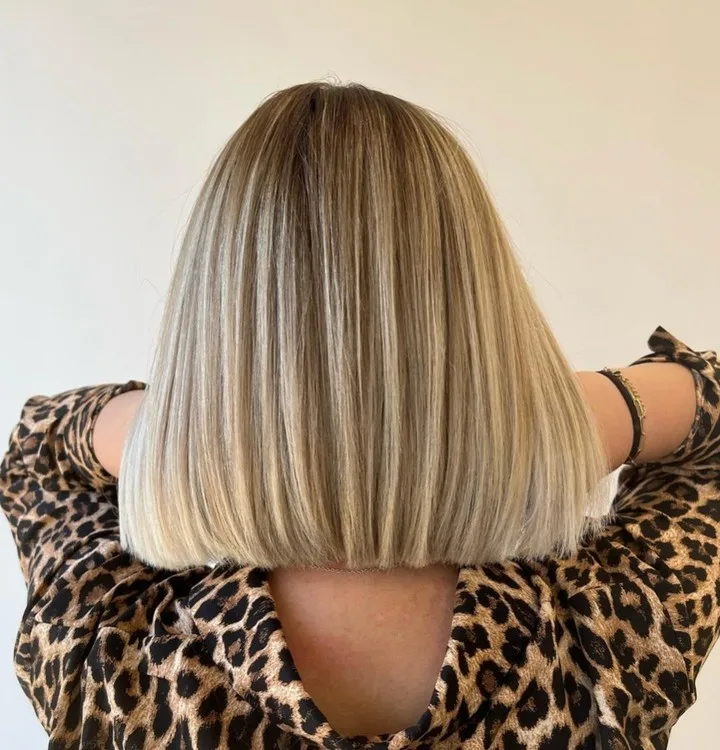straight bob with highlights