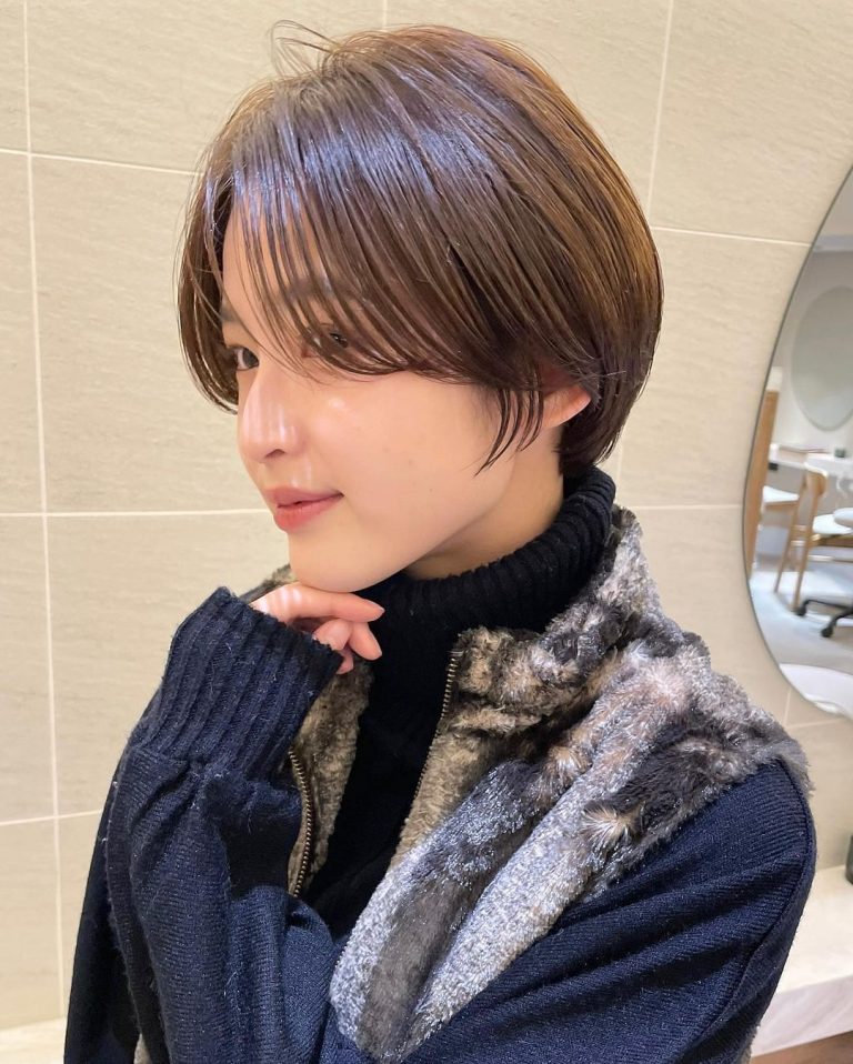 40 Ways To Wear Short Brown Hair In 2025