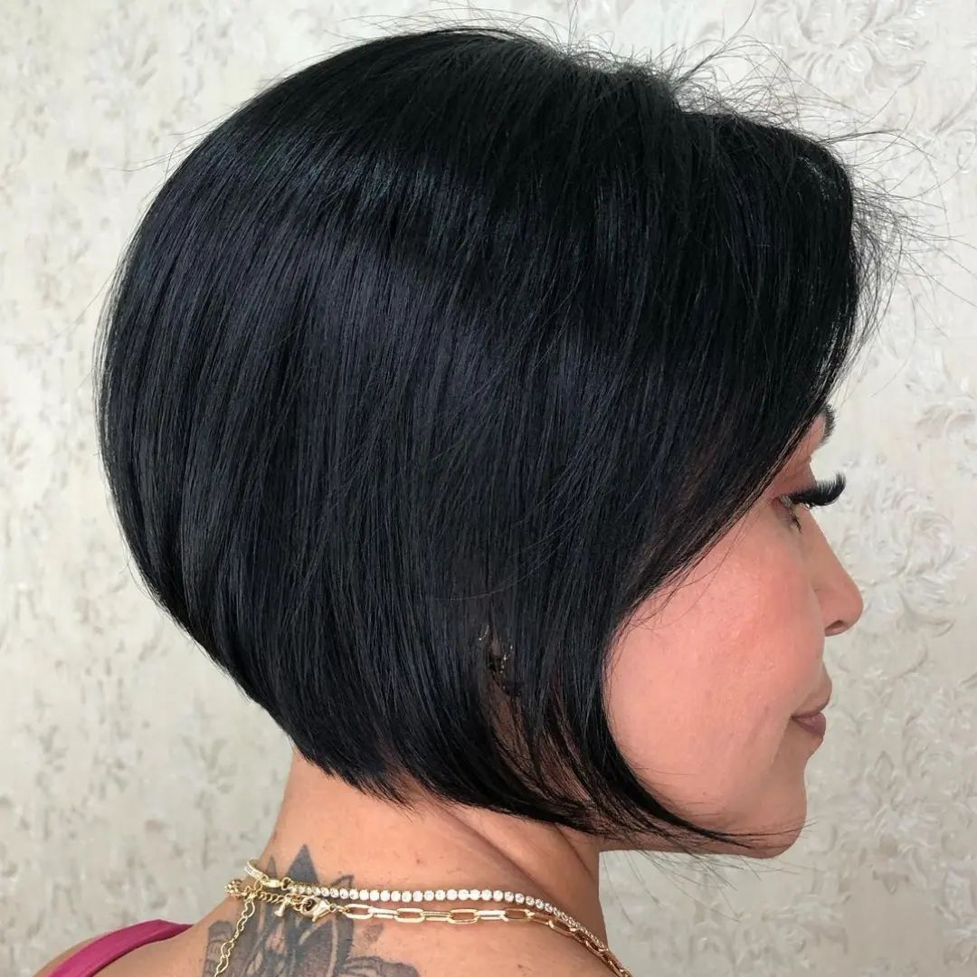 inverted bob with curtain bangs