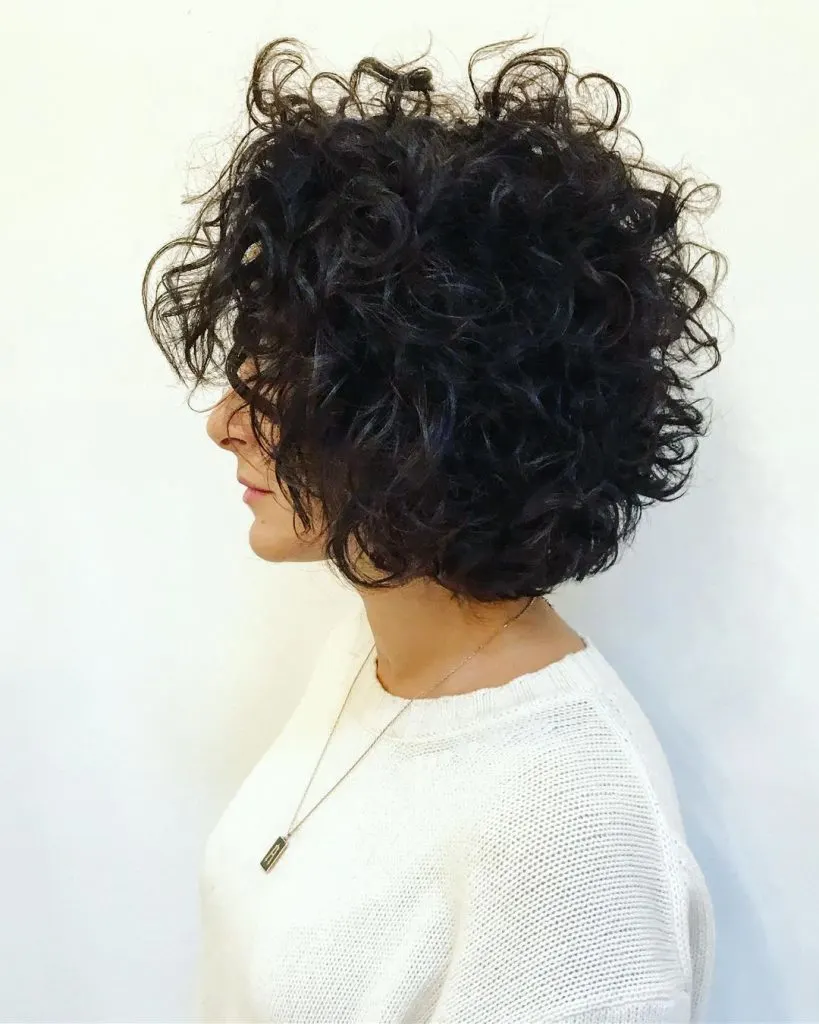 50 Short Curly Hair With Bangs Inspo Pics