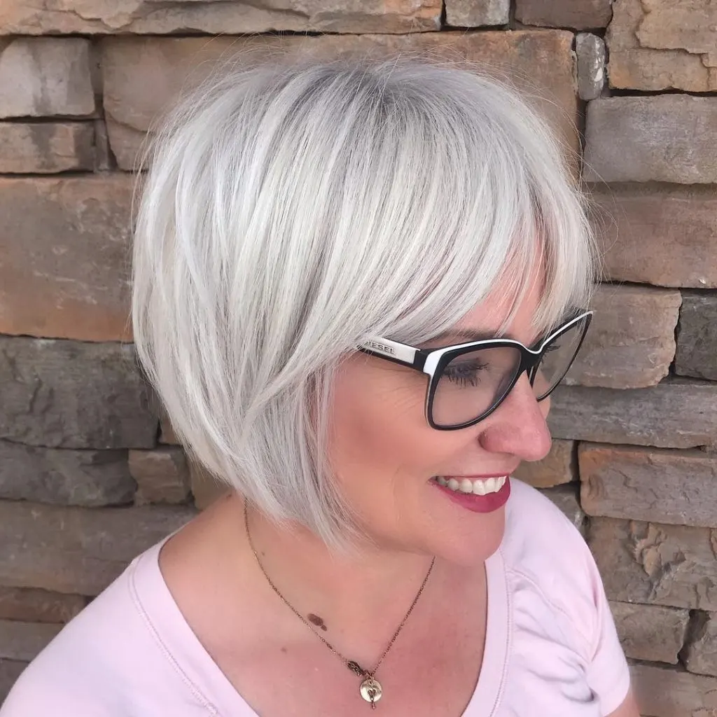 inverted bob with layers and curtain bangs