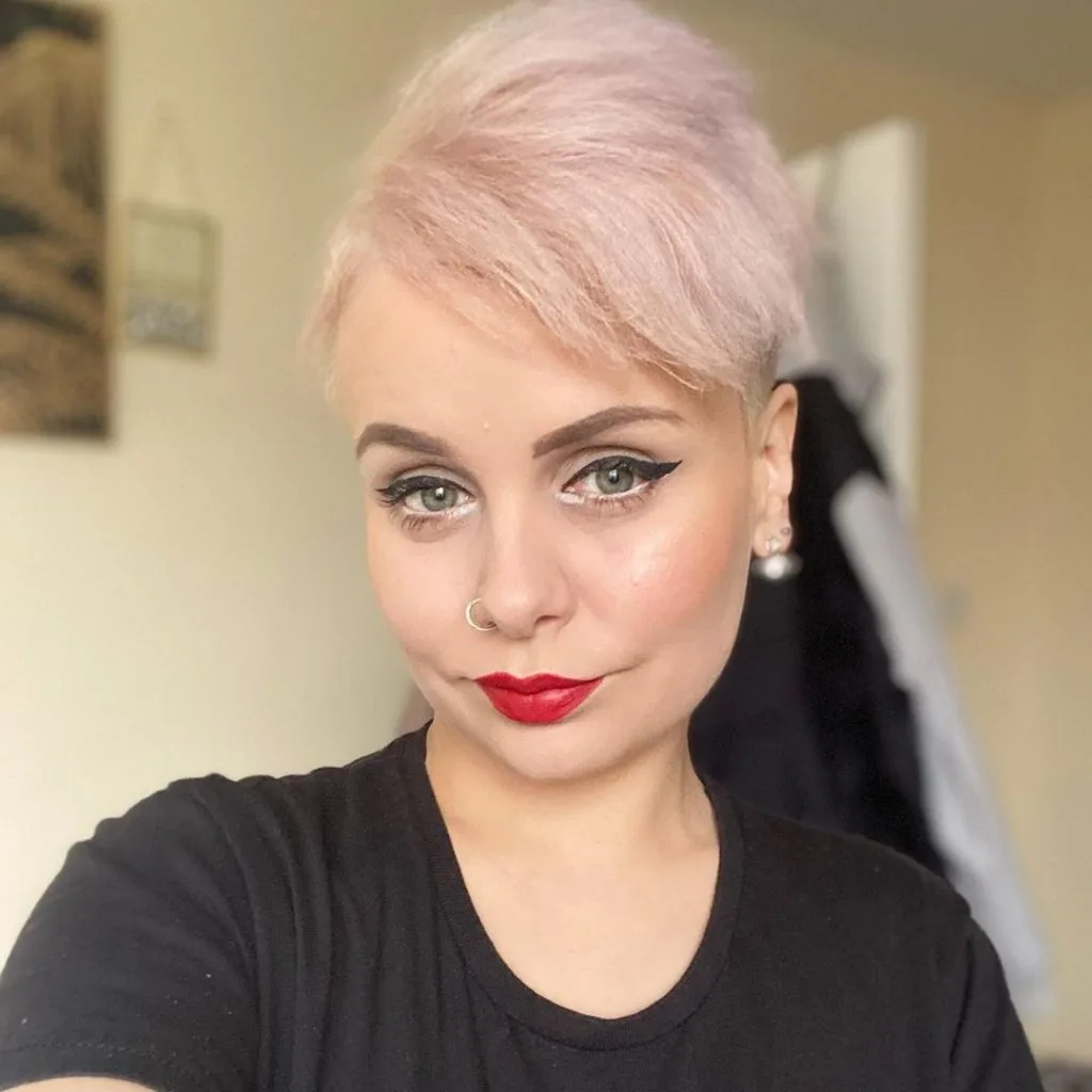 pixie cut with long bangs for frizzy hair