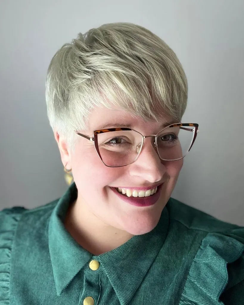 platin pixie for older ladies with glasses