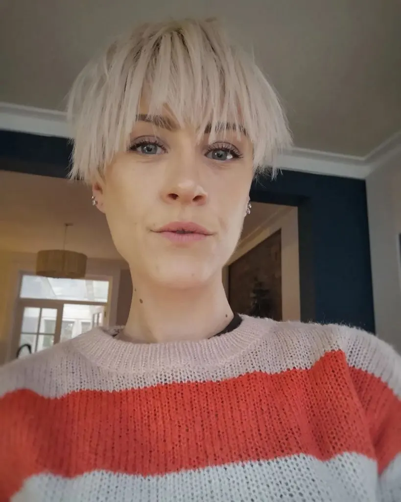 textured bowl pixie cut