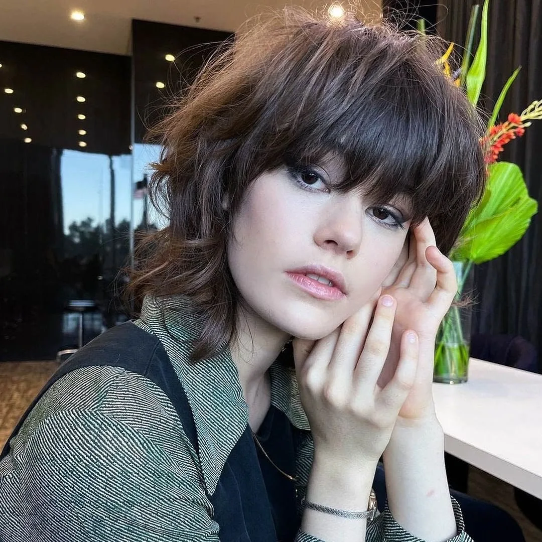 Shaggy Bob Haircut with Fringe: Modern Style Meets Timeless Edge
