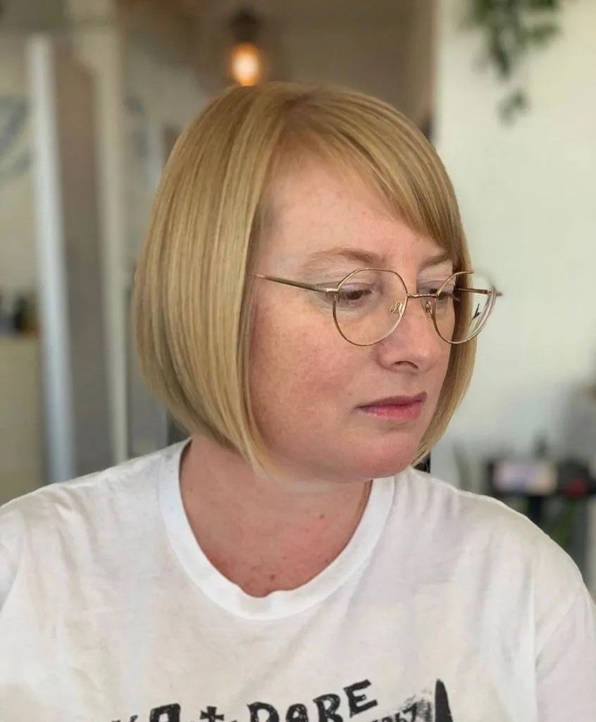 bob cut for round faces and glasses