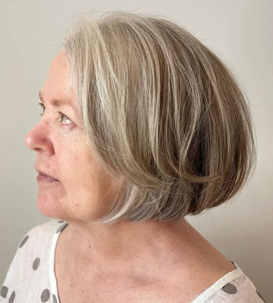 bouncy bob cut for round faces