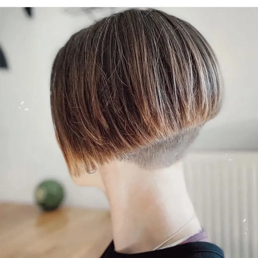 edgy mini bob for thick hair
