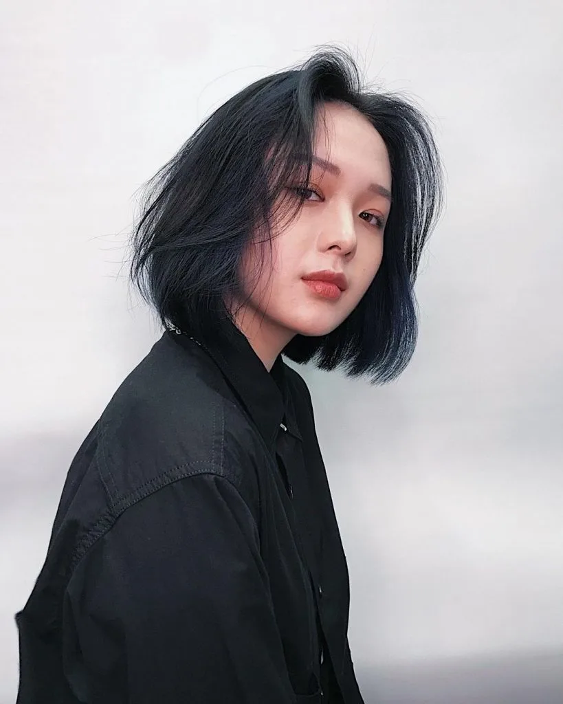 40 Long Layered Bob Cuts We'll Be Seeing In 2023