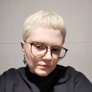 72 Short Hairstyles That Sculpt Round Faces