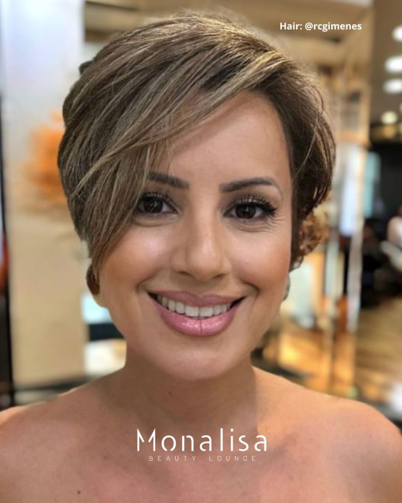 pixie cut with highlights for round faces