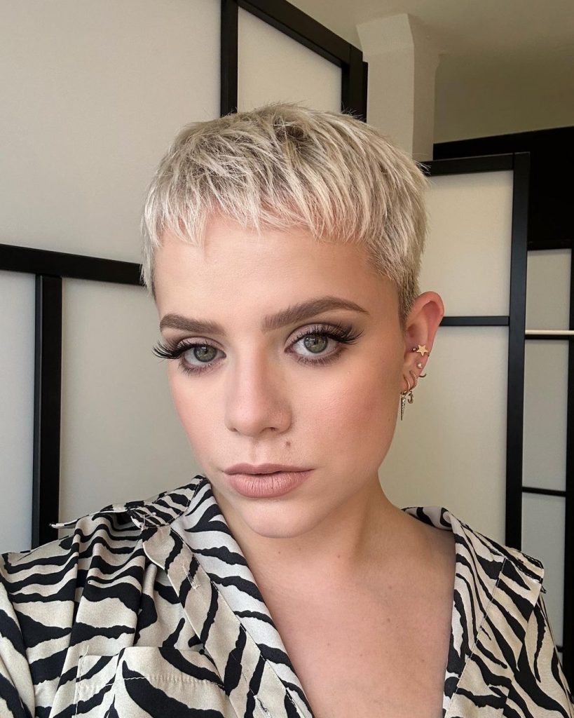 pixie cut with ultra short bangs for fine hair
