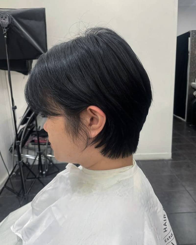 rounded bob cut for fine hair