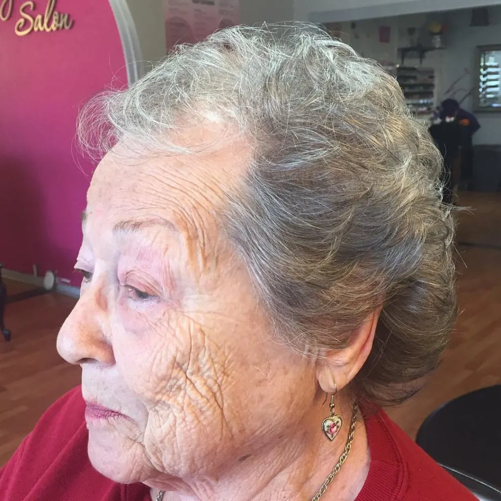 short gray haircut for women over 80