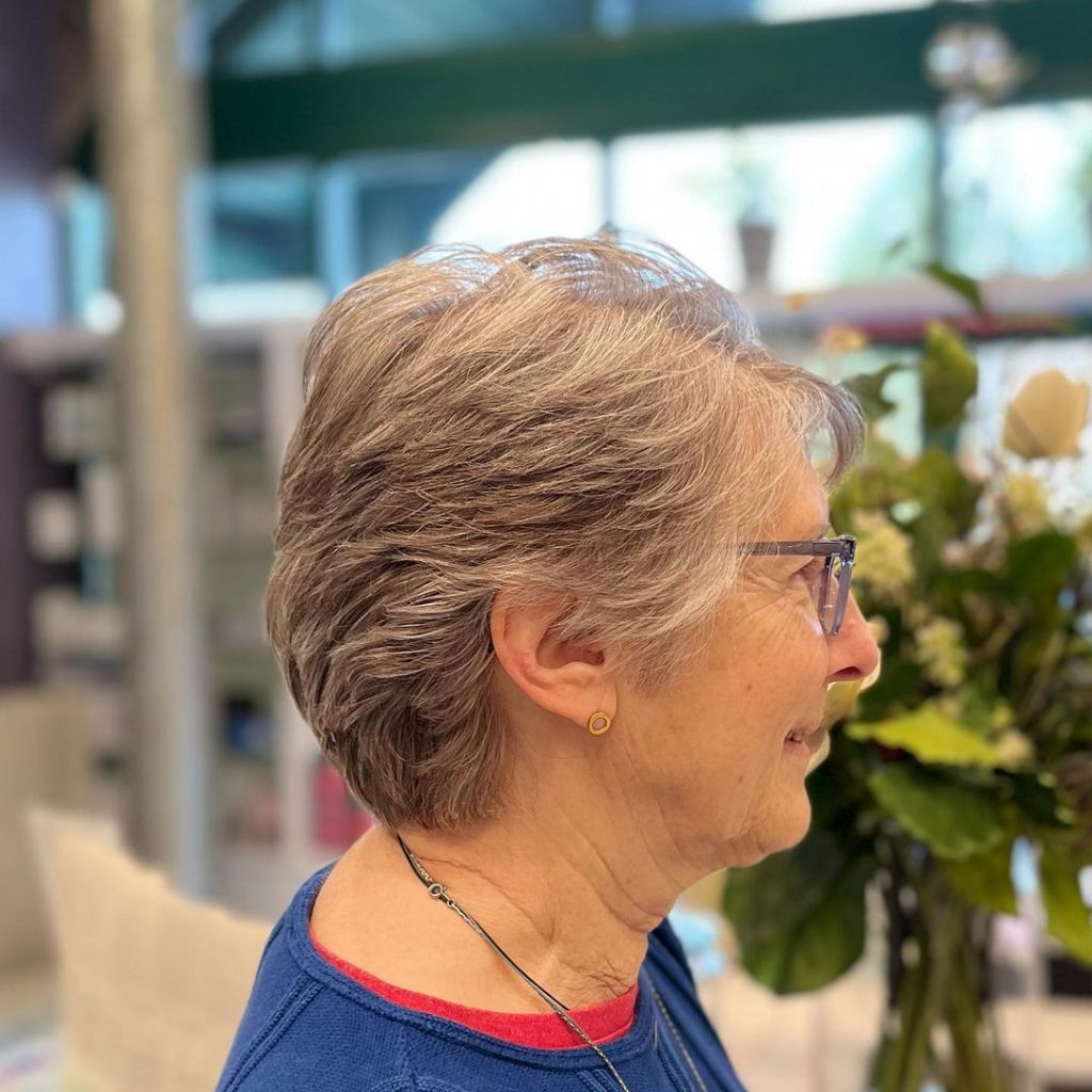 short haircut for older women with thinning hair