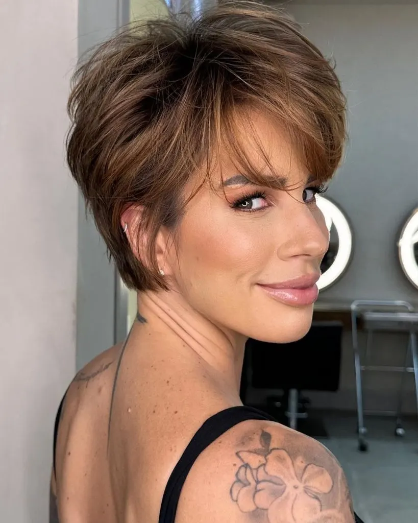short haircut for women over 40 with brown hair