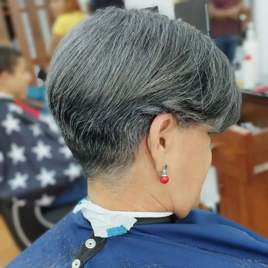 short hairstyle for fine hair with tapered neck