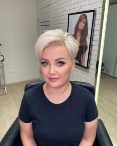 72 Short Hairstyles That Sculpt Round Faces