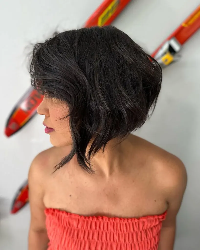 short hairstyle for thick wavy hair