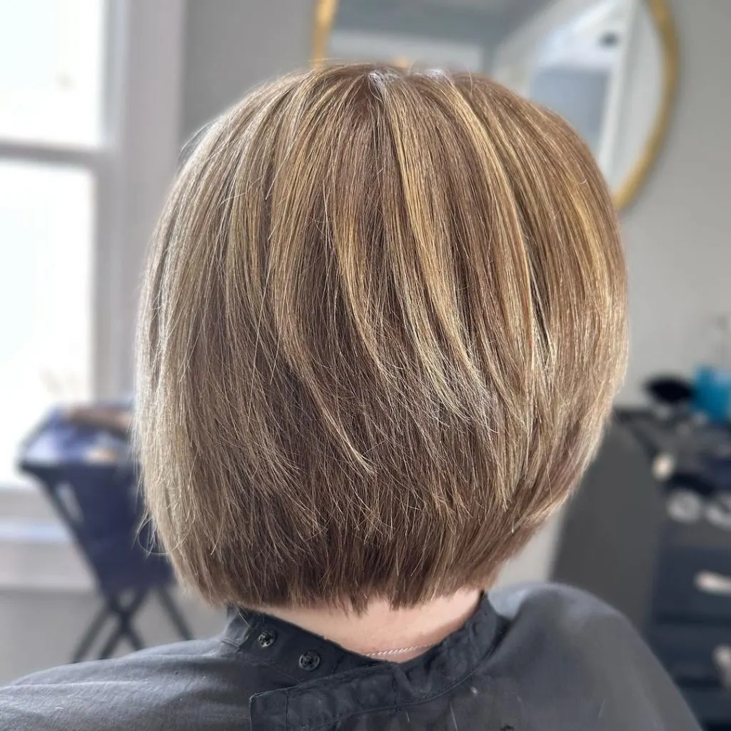 stacked bob cut for fine hair