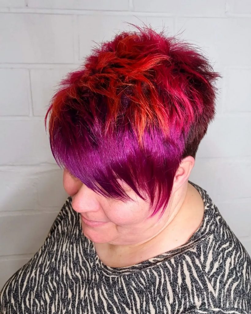 two-colored pixie cut for middle-aged women