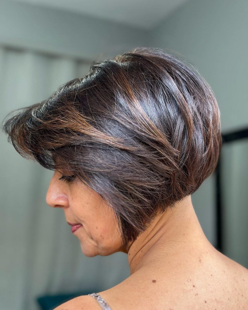 volumized rounded bob for middle-aged women