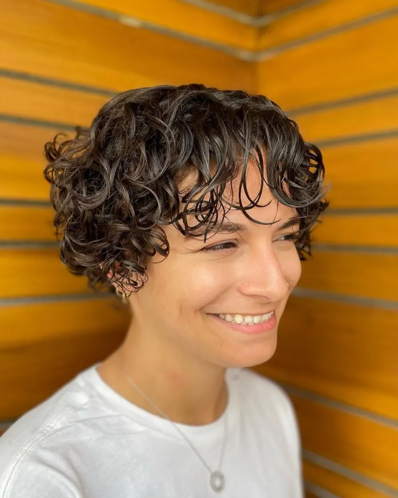 wet curly short hairstyle for fine hair