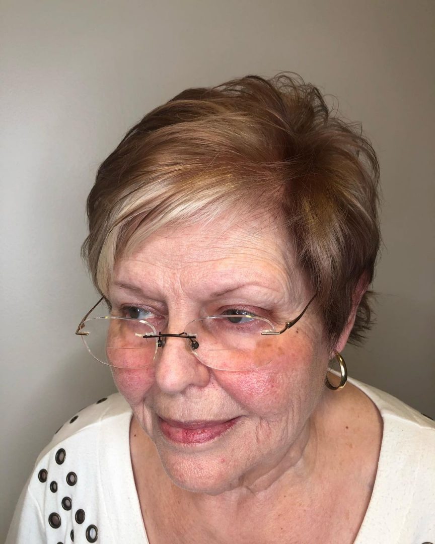120 Short Haircuts For Women Over 60 To Look Younger