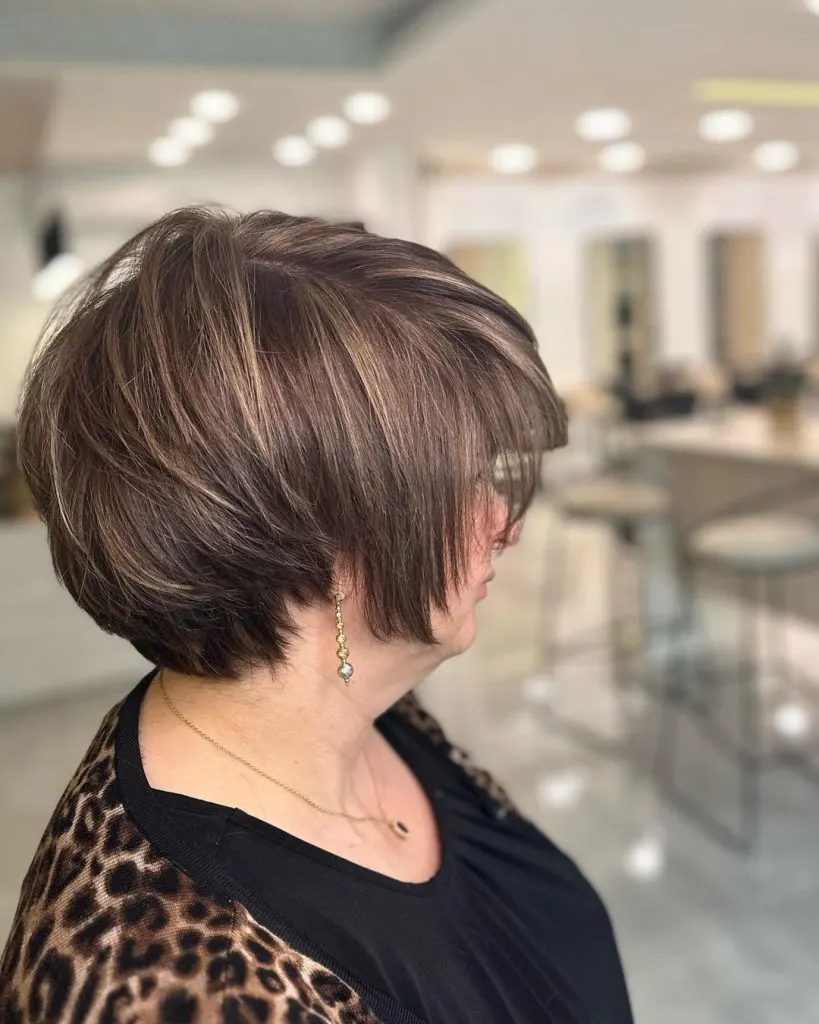 short haircut for women over 60 with round face