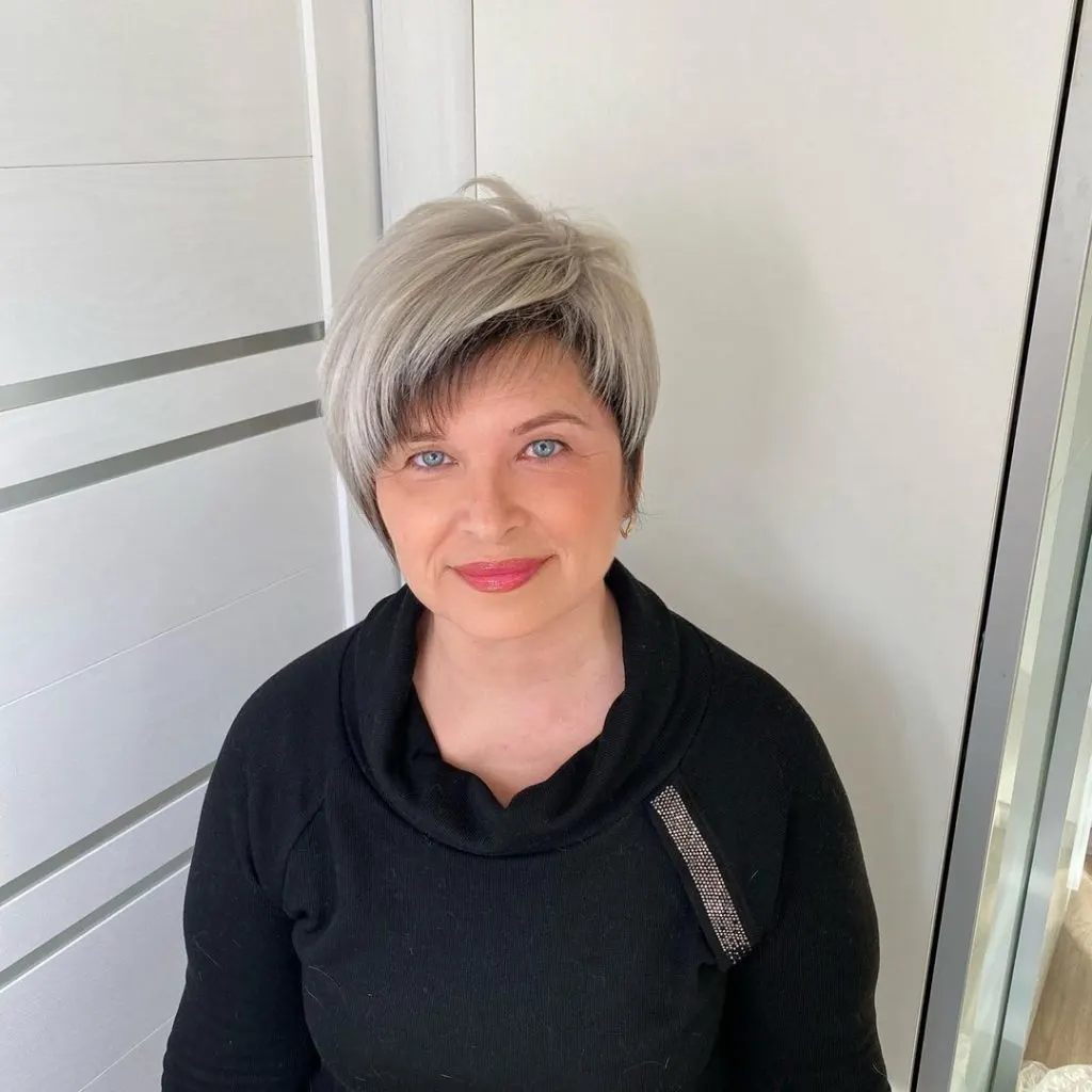 two-toned short haircut for women over 50