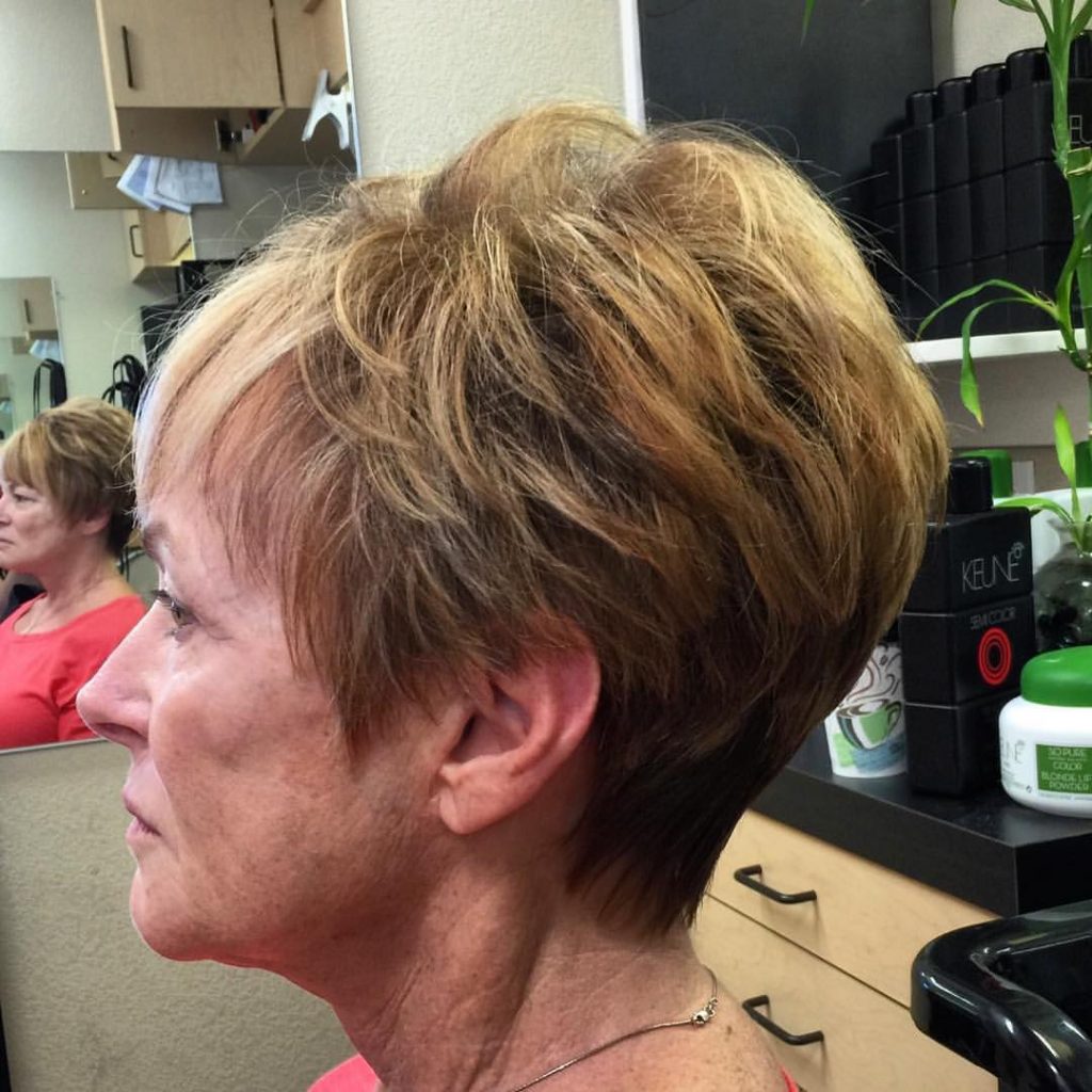 peinado corto para mujeres de más de 60 años