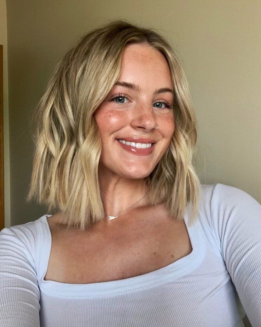  50 Middle Part Bob Haircuts About To Be Everywhere