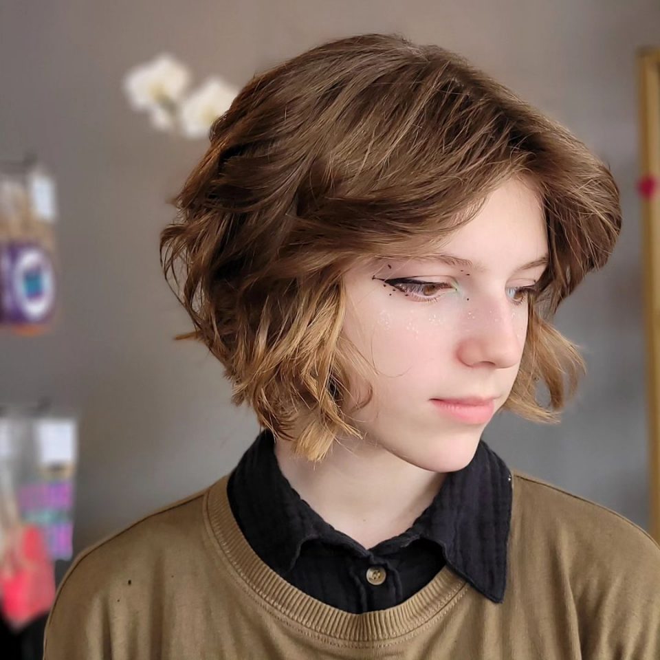 20 Short Fluffy Haircuts Taking Over 2025