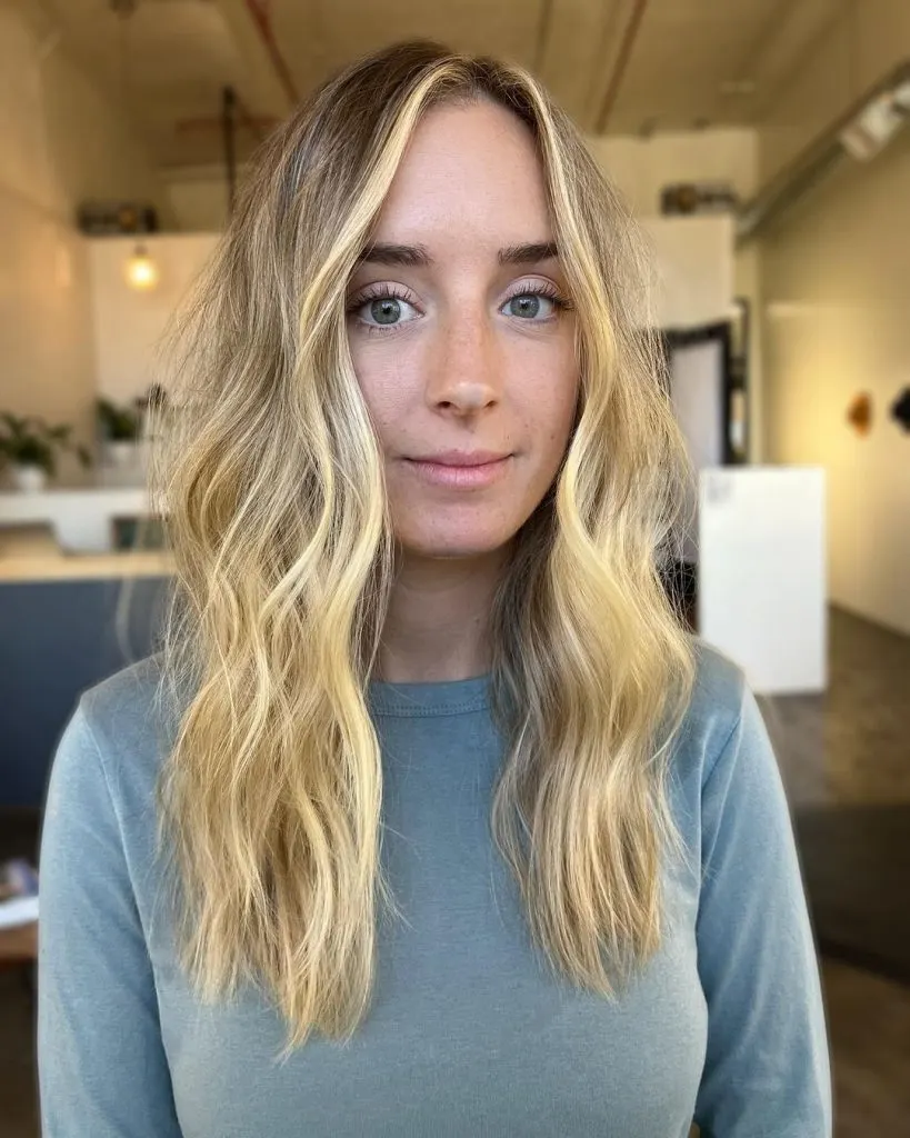 golden blonde balayage
