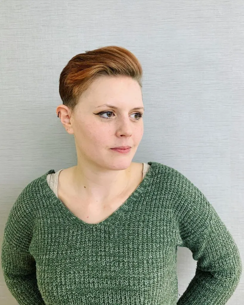 very short pixie haircut for round face