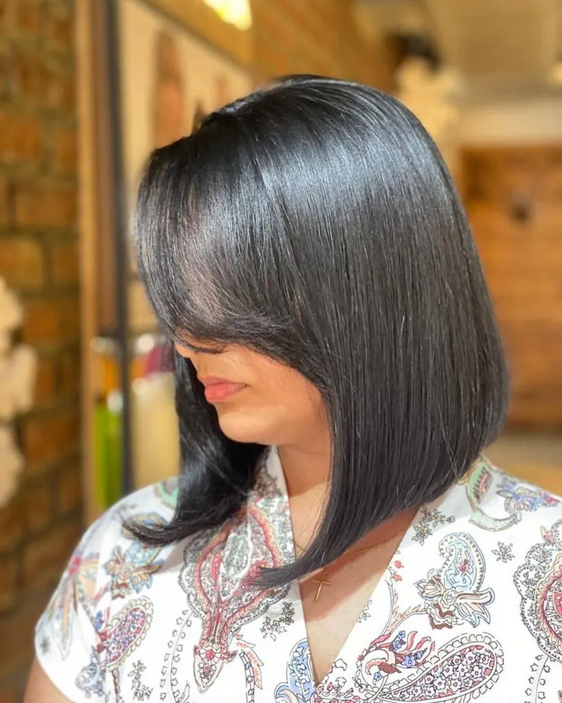 classic lob with side bangs