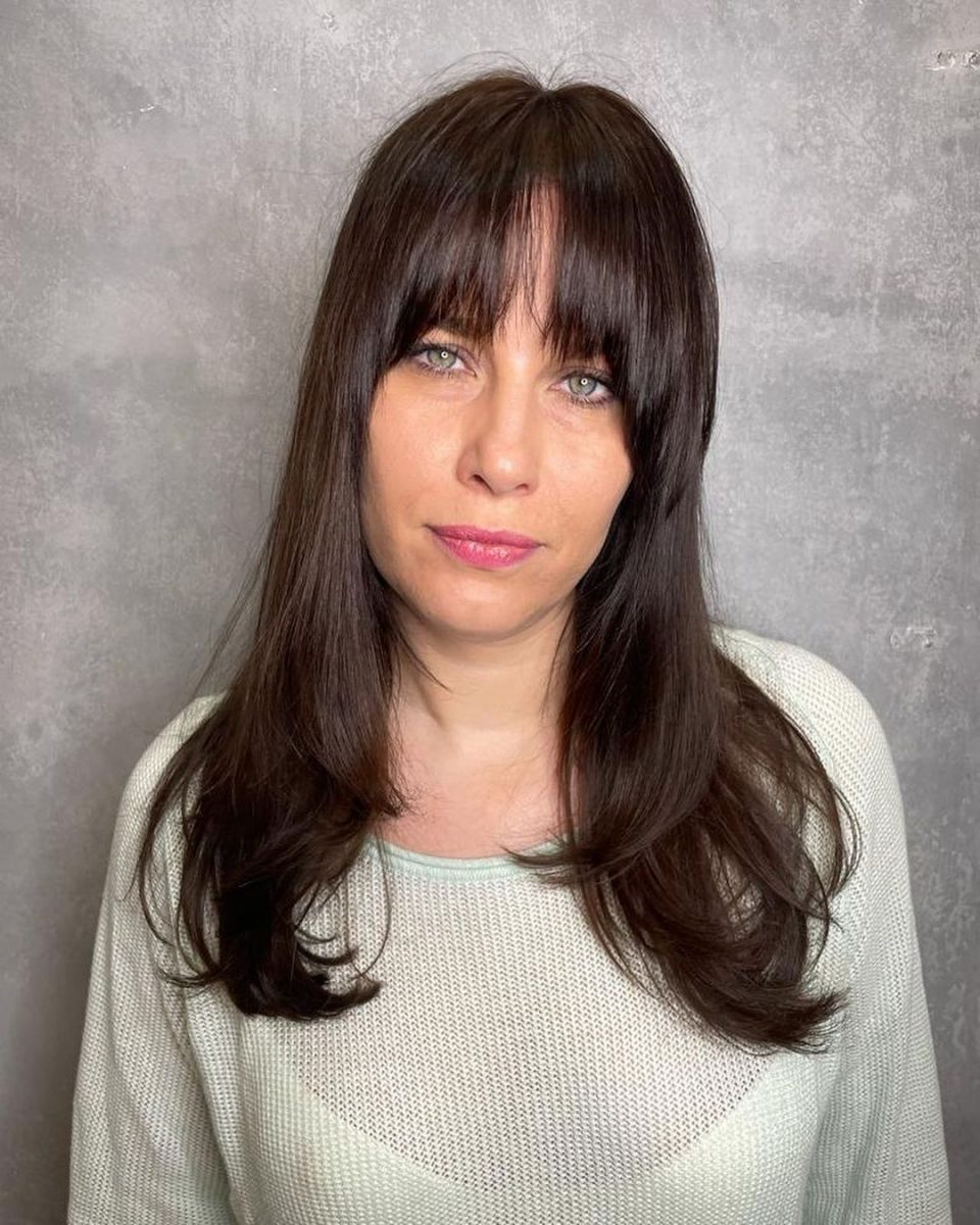 30 Trendy Face Framing Bangs For Every Face Shape