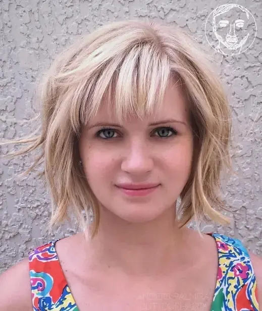 messy bob cut with bangs for round face