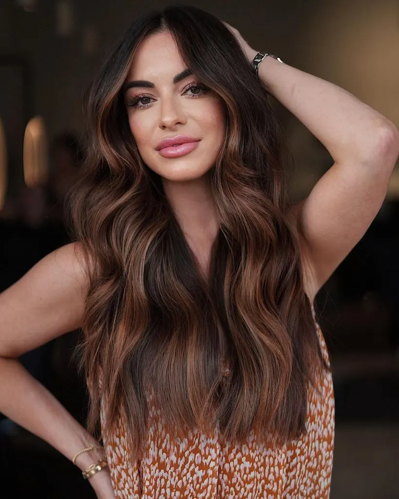 45 Chestnut Brown Hair Ideas Perfect For Fall 2023